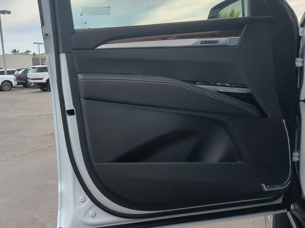 New 2026 Cadillac Escalade ESV Platinum Luxury AWD/4WD image 23