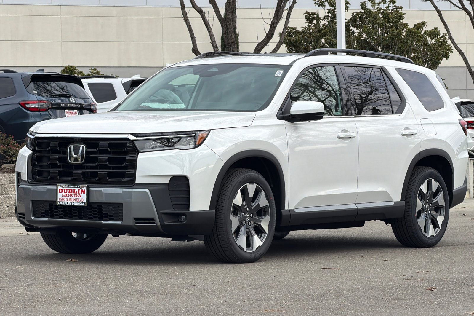 New 2026 Honda Pilot Touring image 8