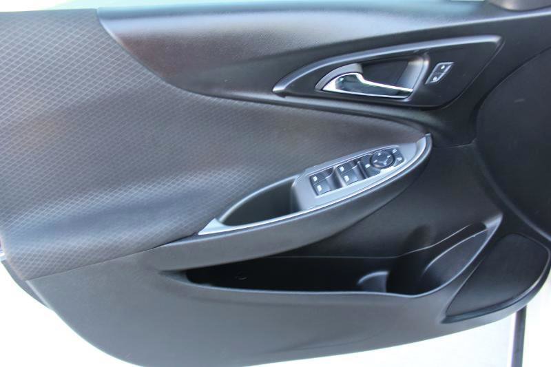 Used 2024 Chevrolet Malibu LS FWD image 11