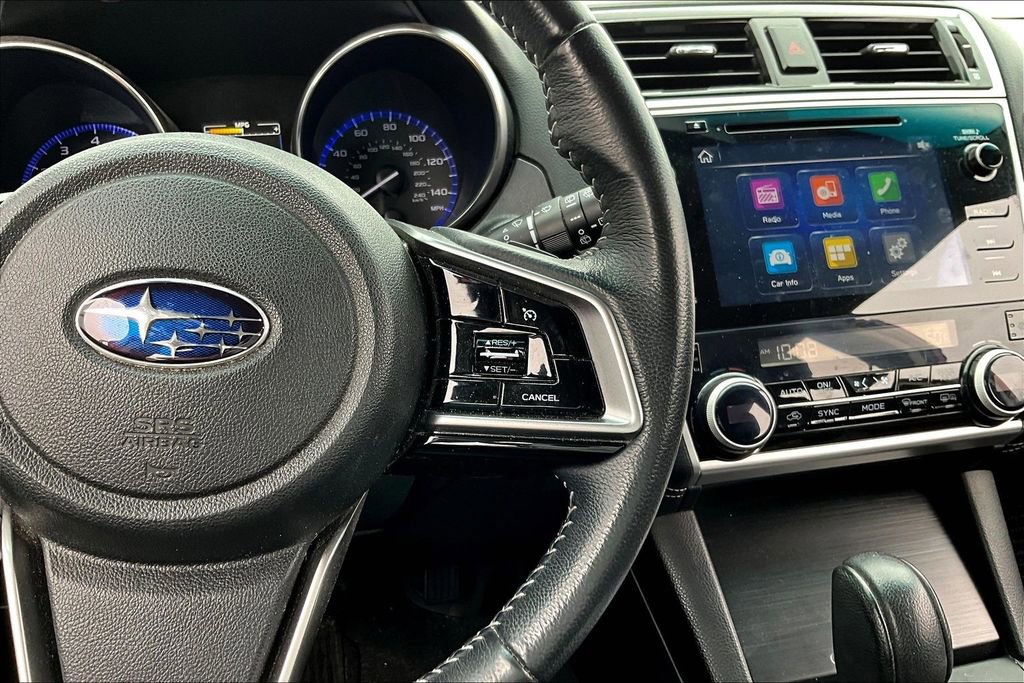 Used 2018 Subaru Outback 2.5i Limited w/ Popular Package #2 image 11