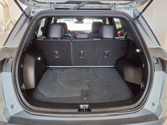 Used 2026 Chevrolet Equinox LT AWD/4WD image 26