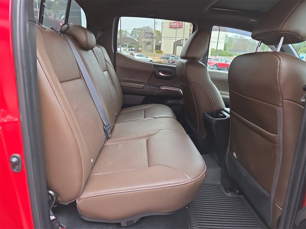 Used 2023 Toyota Tacoma Limited image 17
