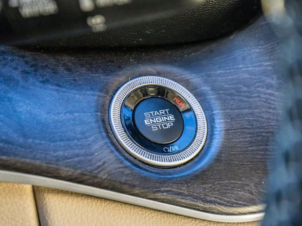 Used 2022 Jeep Grand Cherokee L Limited image 30