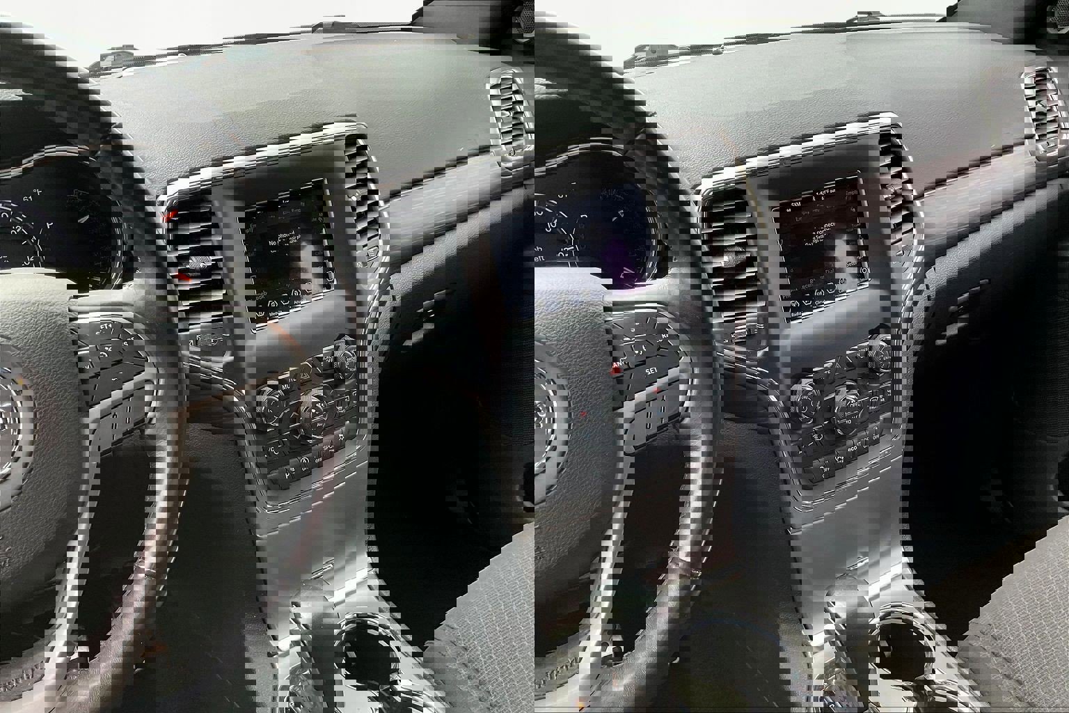 Used 2021 Jeep Grand Cherokee Laredo w/ Security & Convenience Group image 10