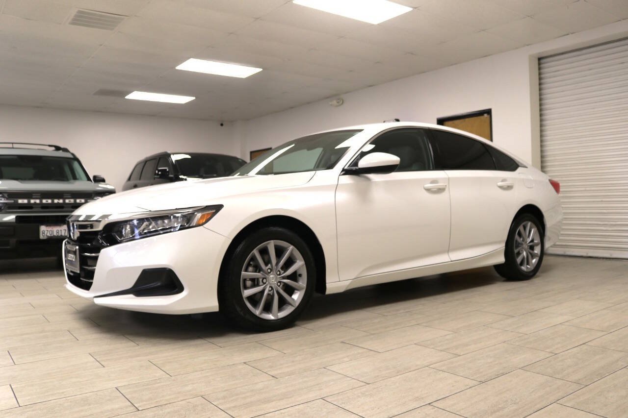 Used 2022 Honda Accord LX image 3