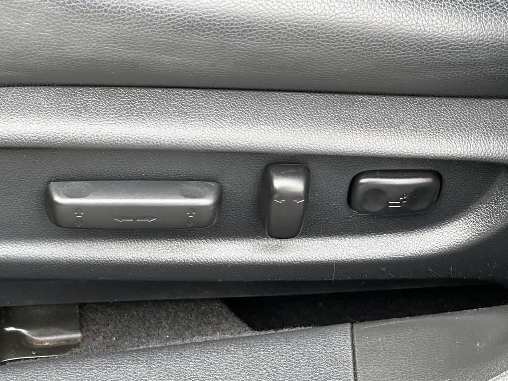 Used 2013 Honda Accord EX-L image 16