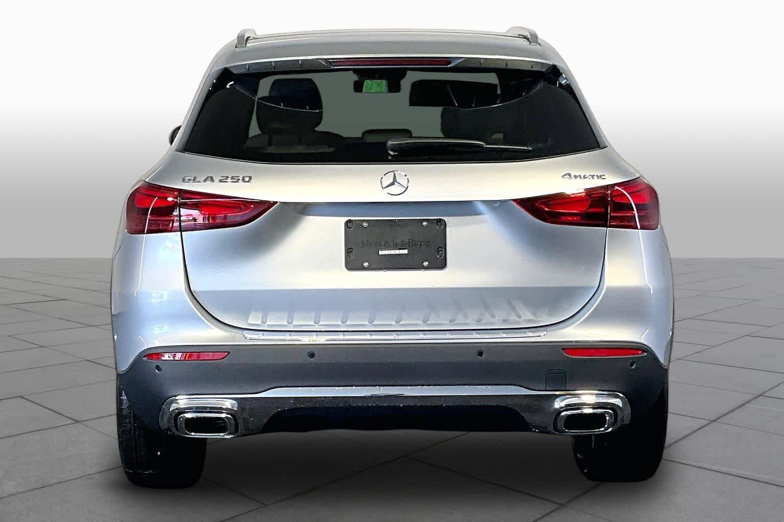 New 2026 Mercedes-Benz GLA 250 4MATIC image 4
