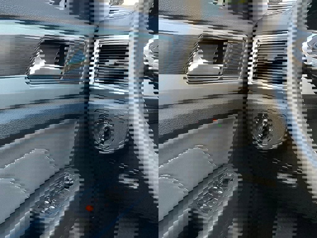 Used 2022 Volkswagen Atlas SE w/ Panoramic Sunroof Package image 25