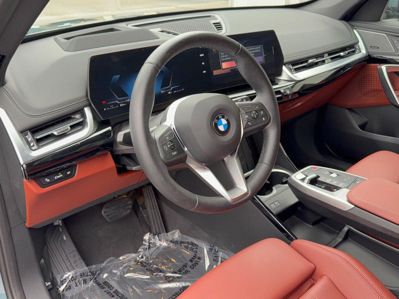Certified 2026 BMW X1 xDrive28i w/ Technology Package AWD/4WD image 4