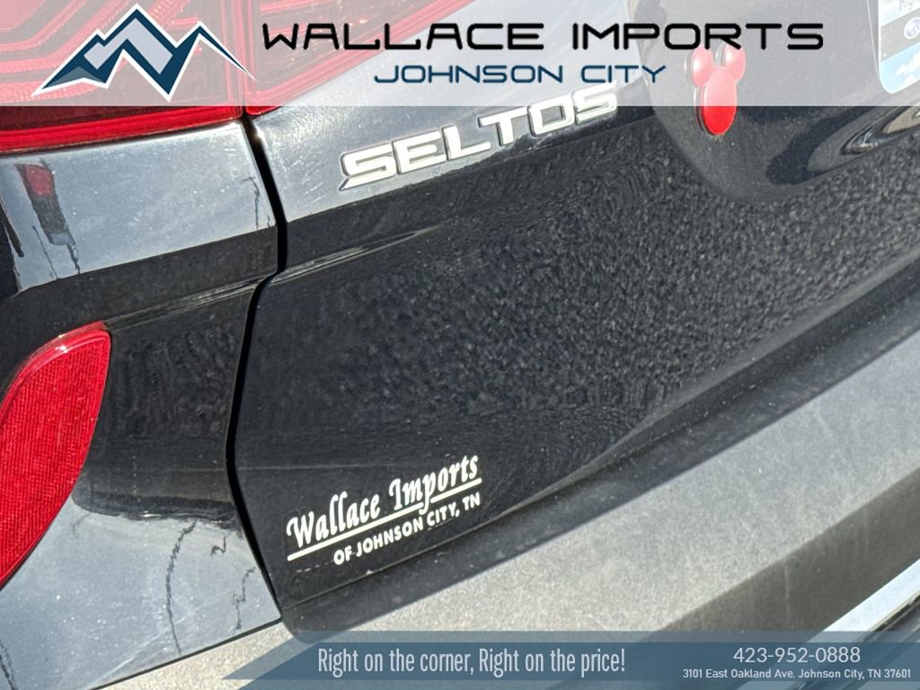 Used 2023 Kia Seltos SX image 11