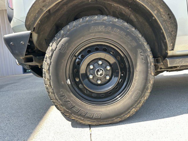 Used 2021 Ford Bronco Black Diamond image 4
