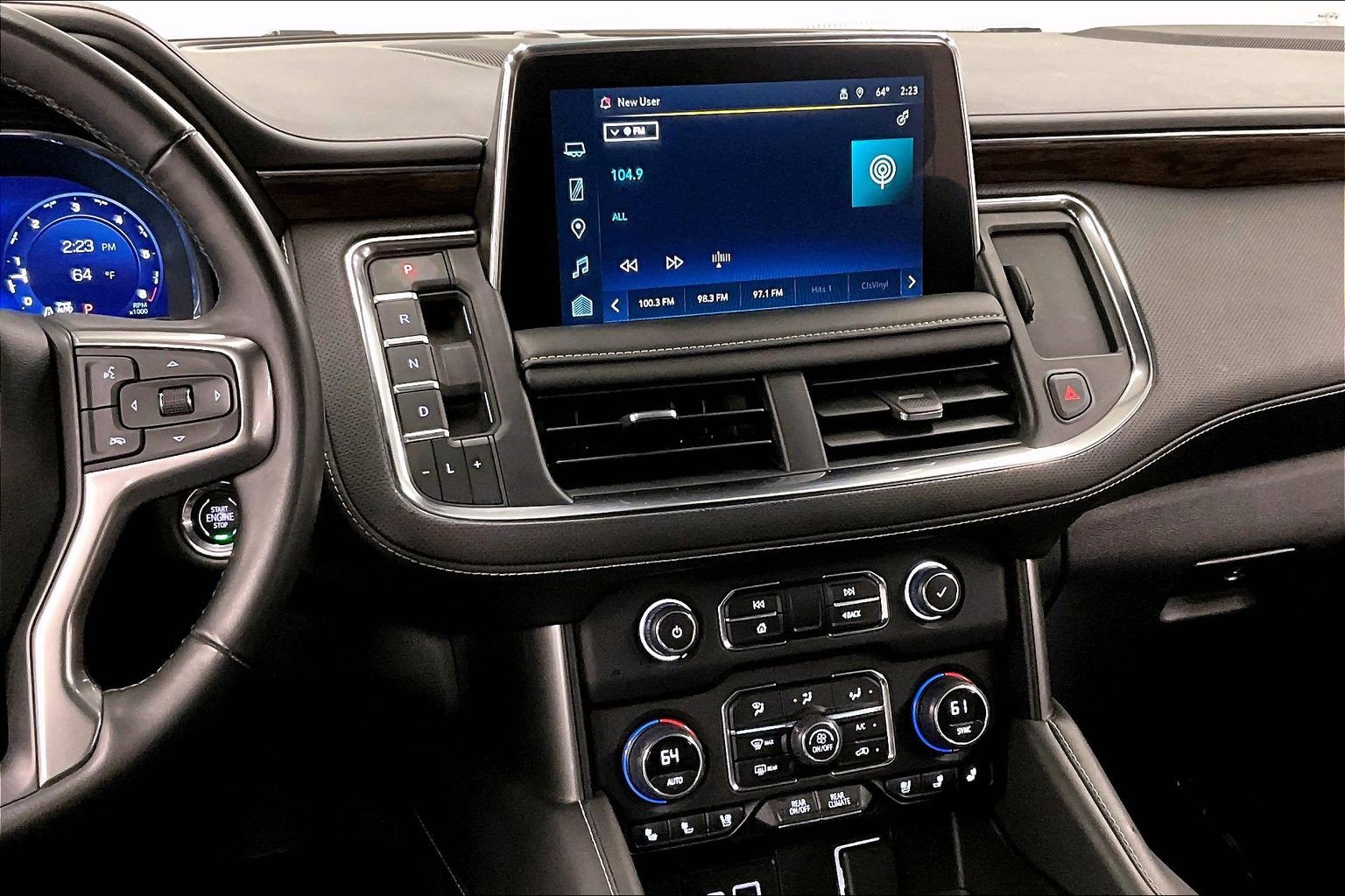 Used 2023 Chevrolet Suburban Premier AWD/4WD image 7