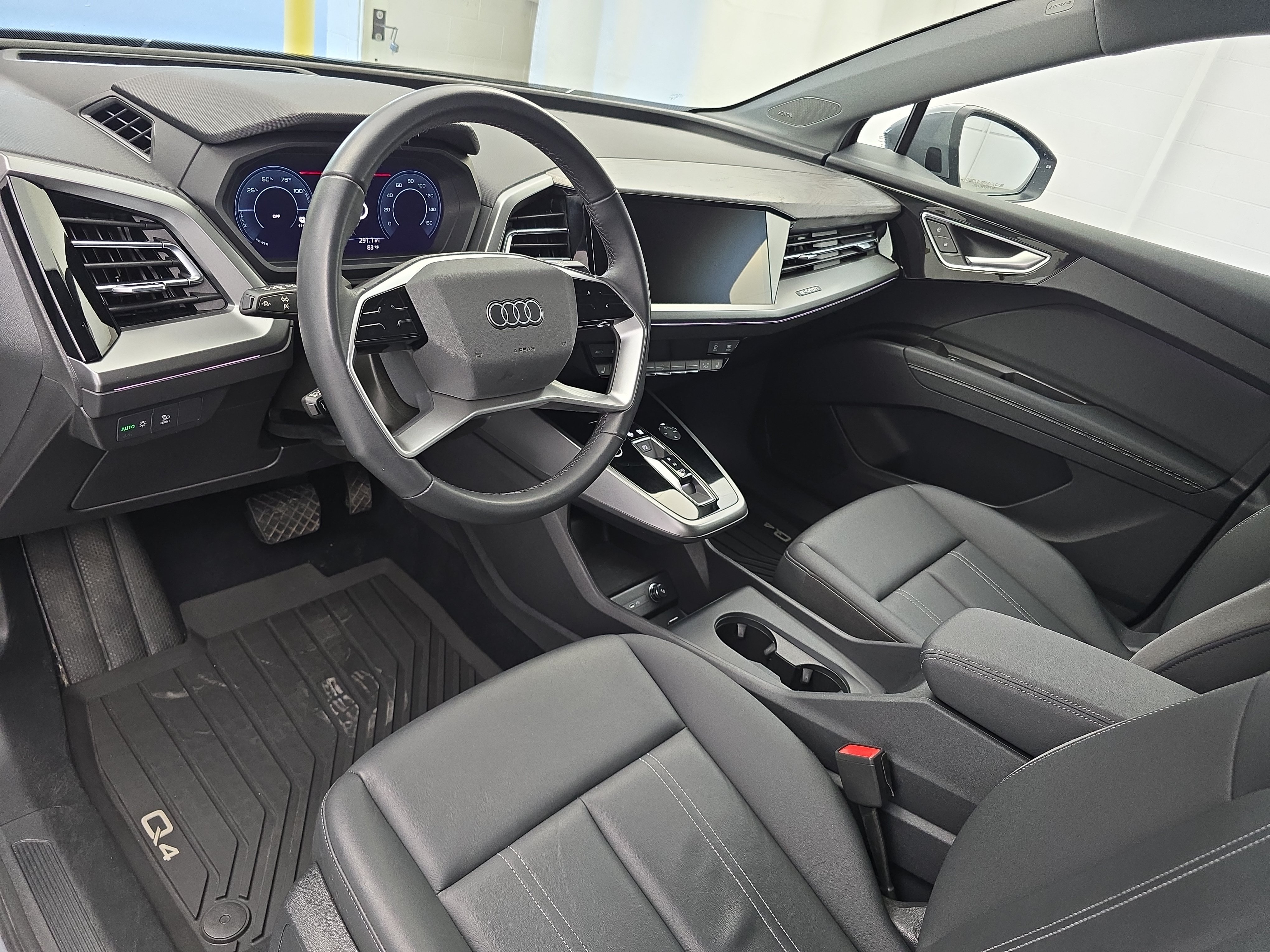 Used 2024 Audi Q4 e-tron Prestige AWD/4WD image 16
