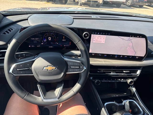 Used 2025 Chevrolet Traverse LT AWD/4WD image 10