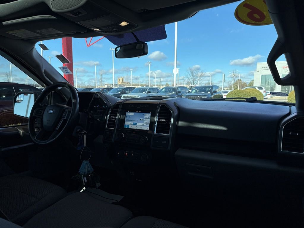 Used 2016 Ford F150 XLT w/ Equipment Group 302A Luxury image 26