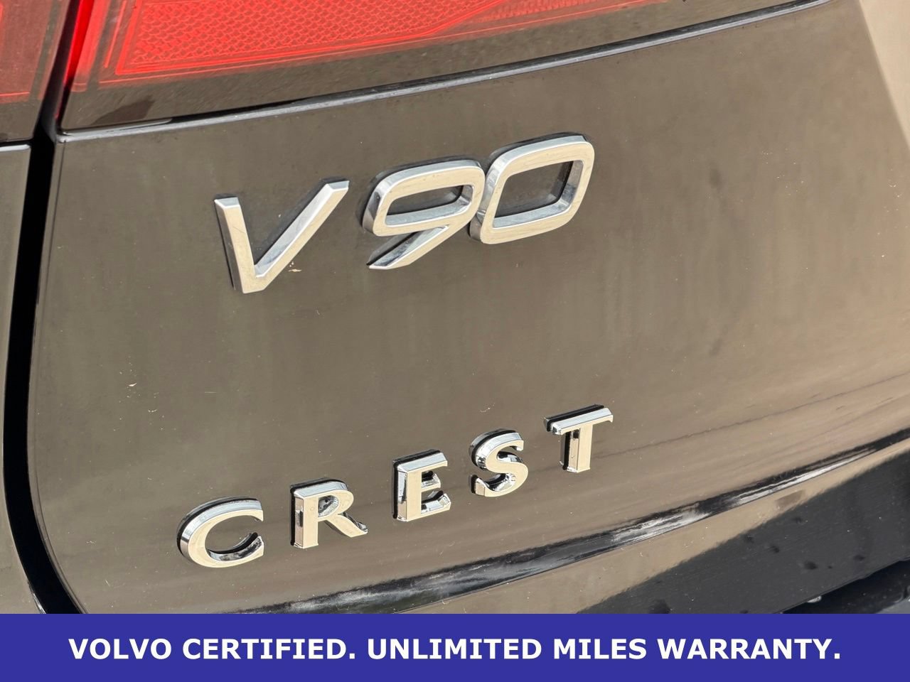 Certified 2025 Volvo V90 B6 Cross Country Ultra AWD/4WD image 10