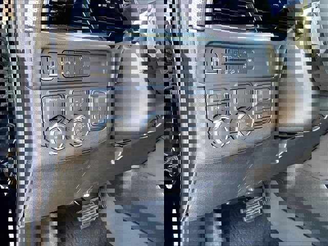 New 2026 Chevrolet Suburban RST w/ Comfort Package image 30