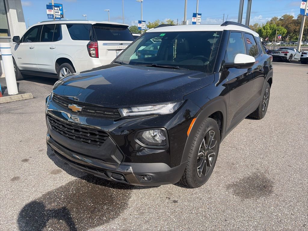 Used 2023 Chevrolet TrailBlazer ACTIV w/ Sun and Liftgate Package image 2