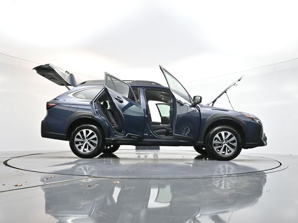 Used 2025 Subaru Outback Premium w/ Popular Package #1 image 39