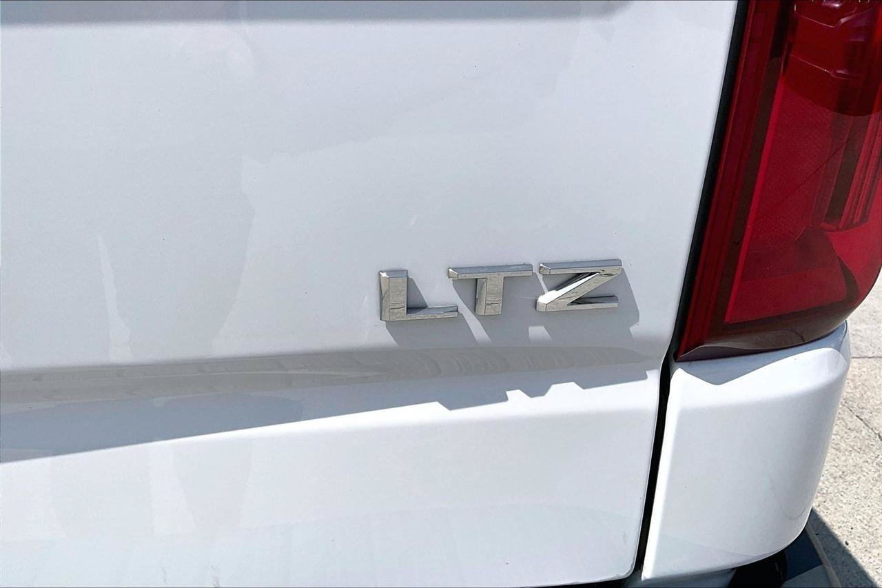 Used 2021 Chevrolet Silverado 1500 LTZ w/ Safety Package II AWD/4WD image 26