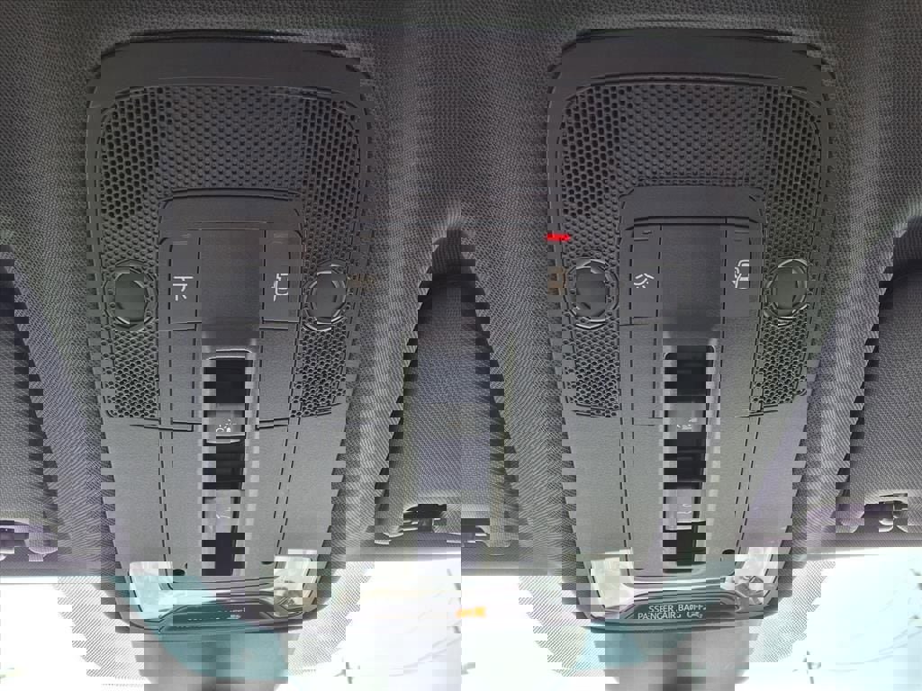 Used 2019 Audi Q3 2.0T Premium w/ Convenience Package image 27