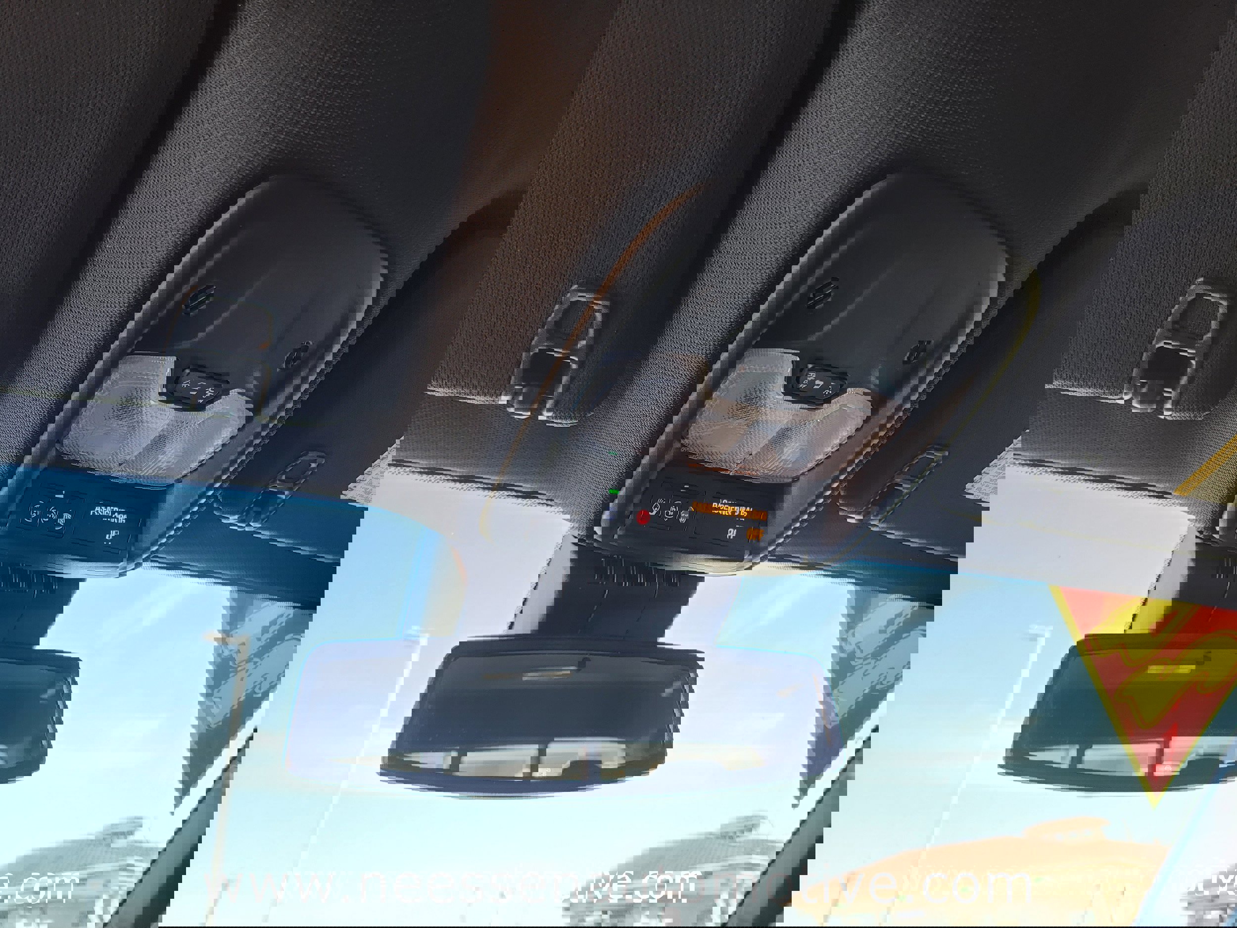 Used 2024 Chevrolet Colorado Z71 w/ Z71 Convenience Package 2 image 33