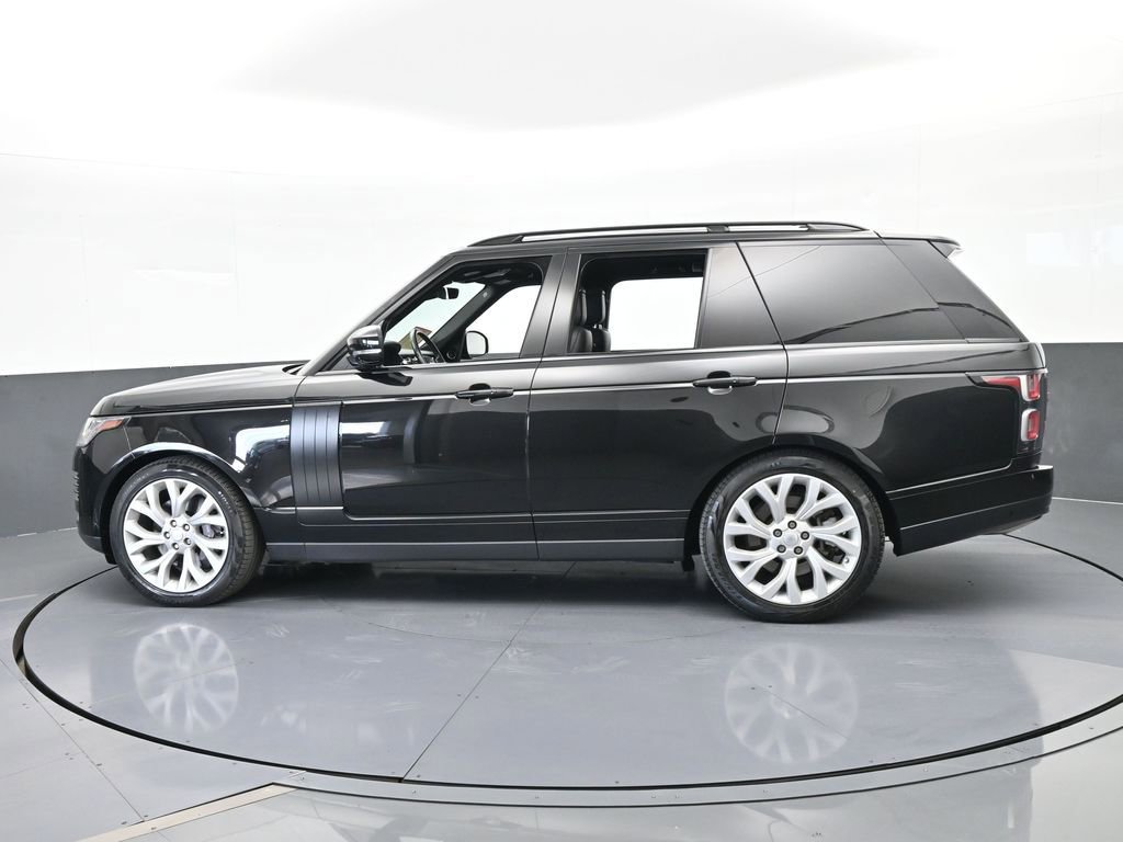 Used 2020 Land Rover Range Rover HSE image 3