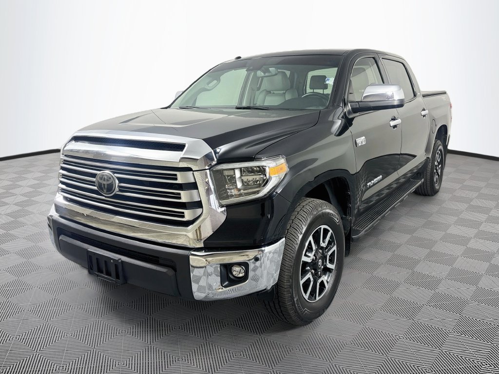 Used 2018 Toyota Tundra Limited w/ Limited Premium Package AWD/4WD image 3