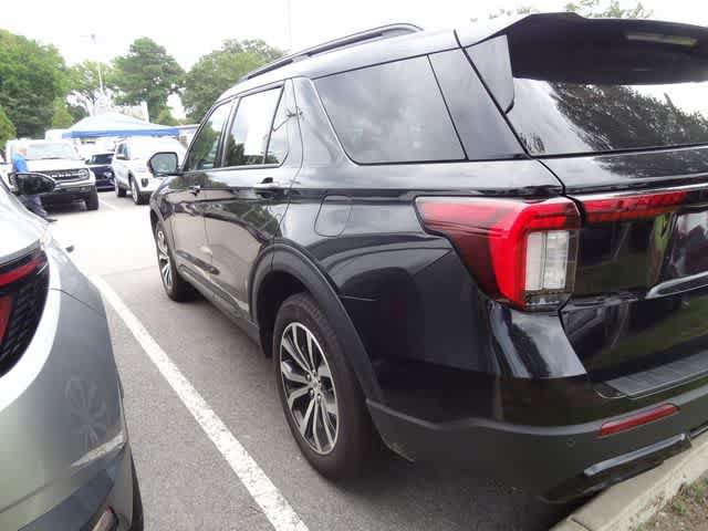 Used 2025 Ford Explorer ST-Line AWD/4WD image 4