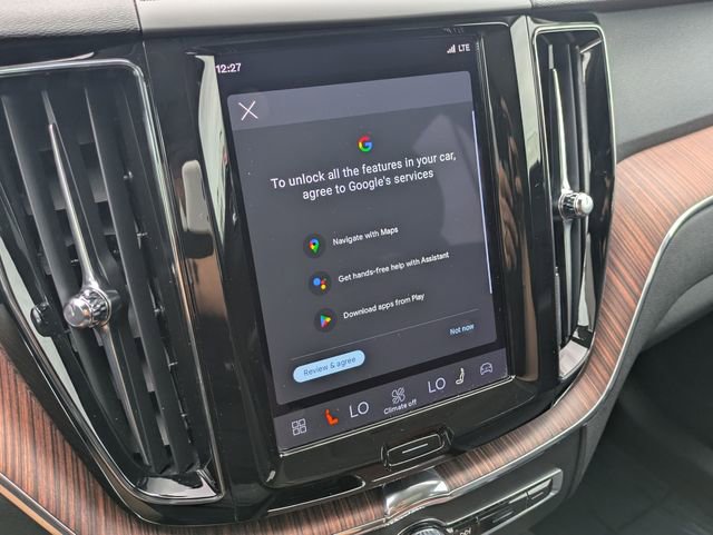 Certified 2023 Volvo XC60 B5 Plus w/ Protection Package Premier AWD/4WD image 21