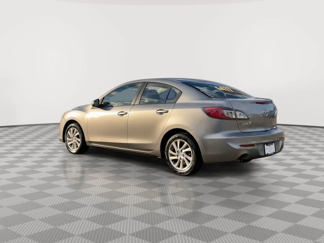 Used 2012 MAZDA MAZDA3 i Touring FWD image 6