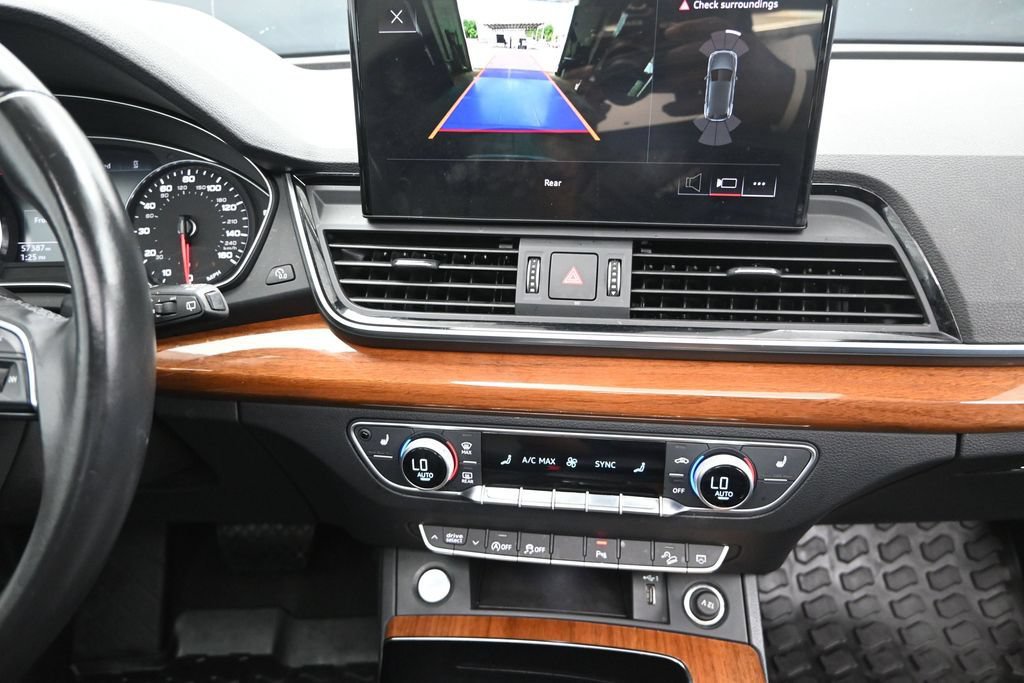 Used 2023 Audi Q5 2.0T Premium w/ Convenience Package AWD/4WD image 28
