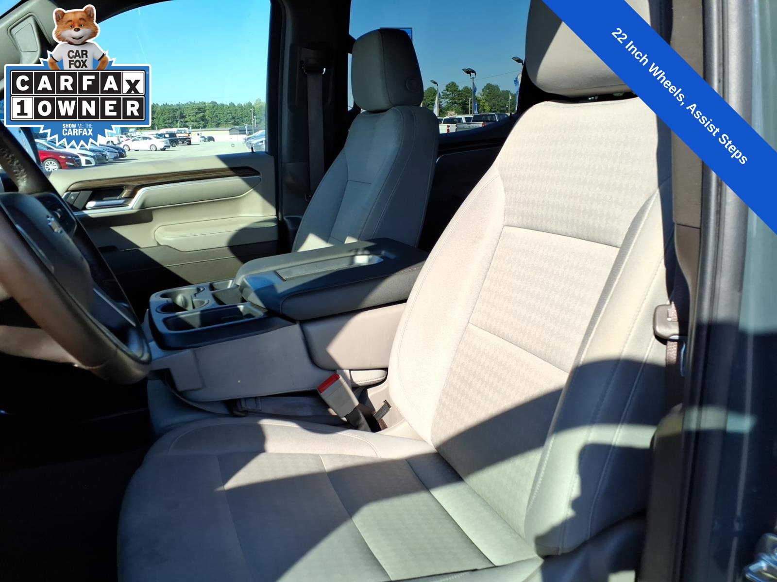 Used 2025 Chevrolet Silverado 1500 LT RWD image 19