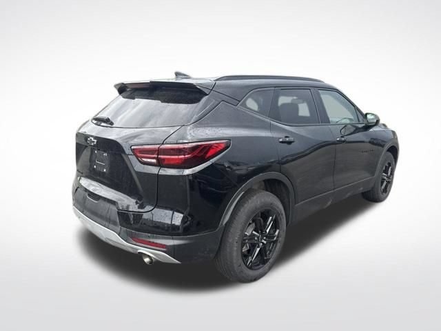 Used 2024 Chevrolet Blazer LT w/ Convenience Package FWD image 5