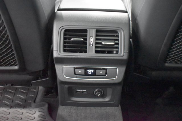 Used 2024 Audi Q5 2.0T Premium Plus w/ Premium Plus Package AWD/4WD image 25