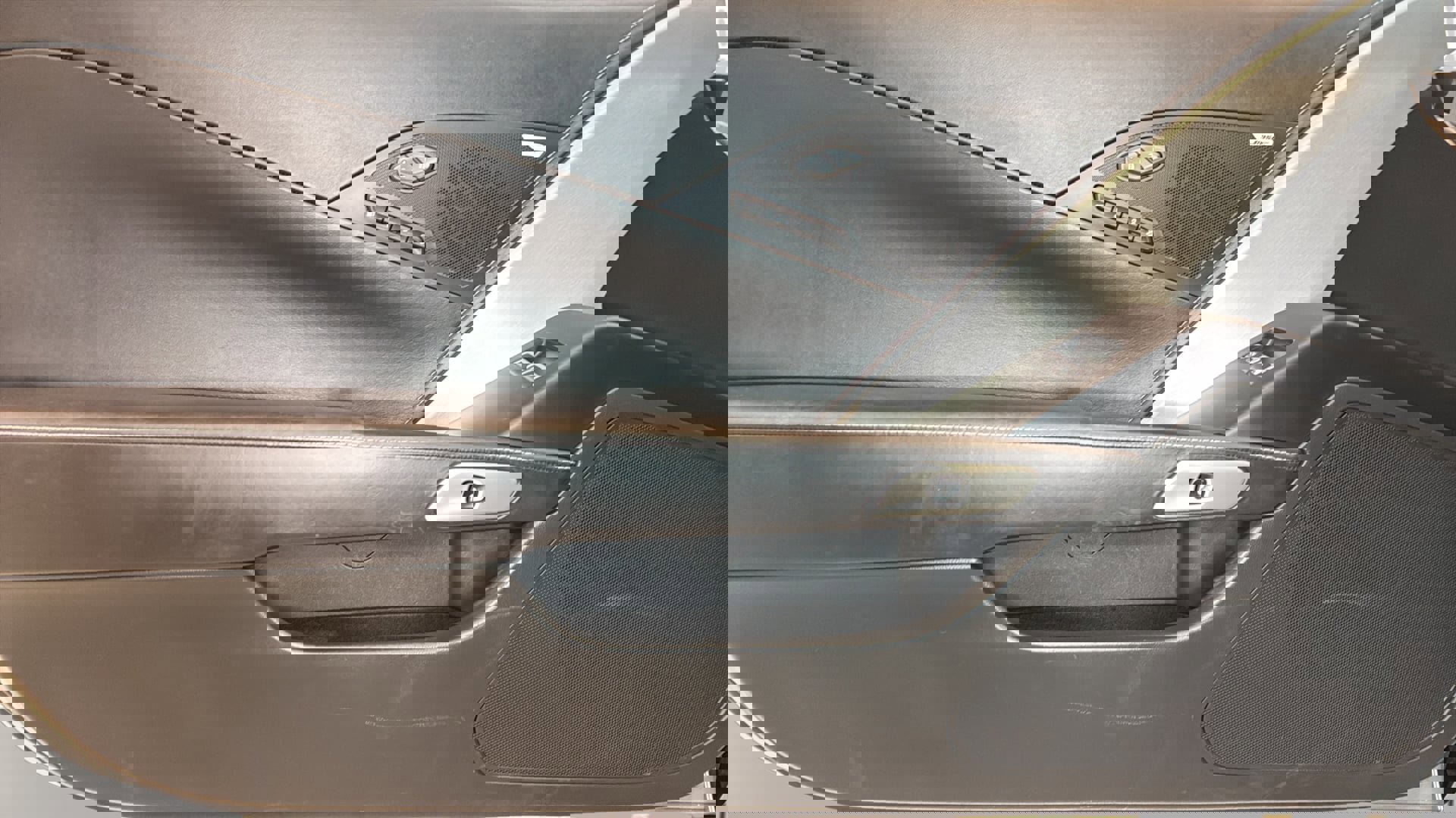 Used 2015 Chevrolet Corvette Stingray Coupe w/ 3LT Preferred Equipment Group image 21