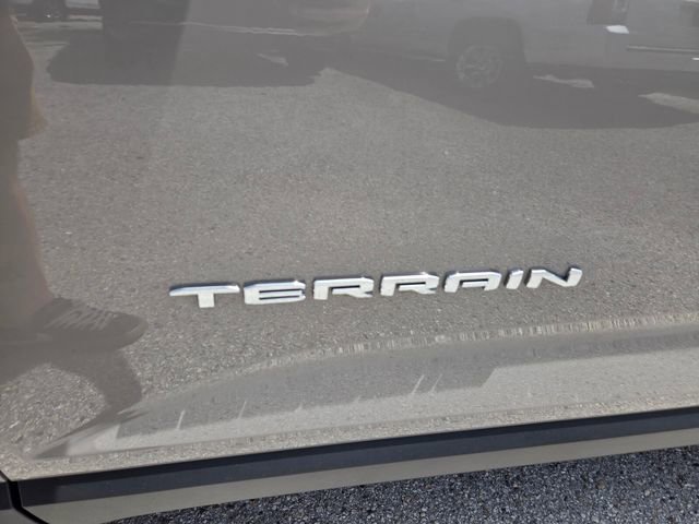 Used 2026 GMC Terrain Elevation w/ Elevation Premium Package image 3