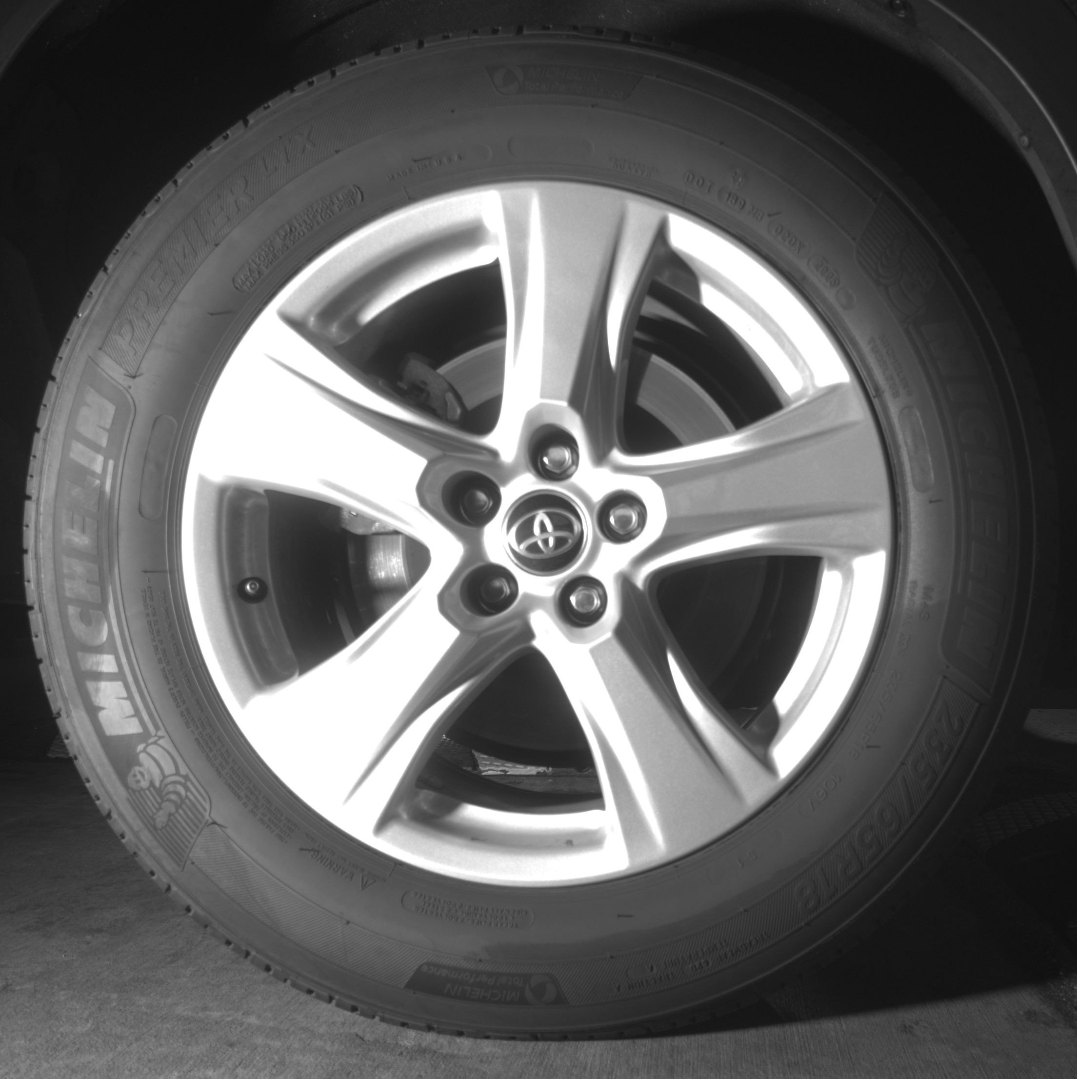 Used 2025 Toyota Highlander LE image 15