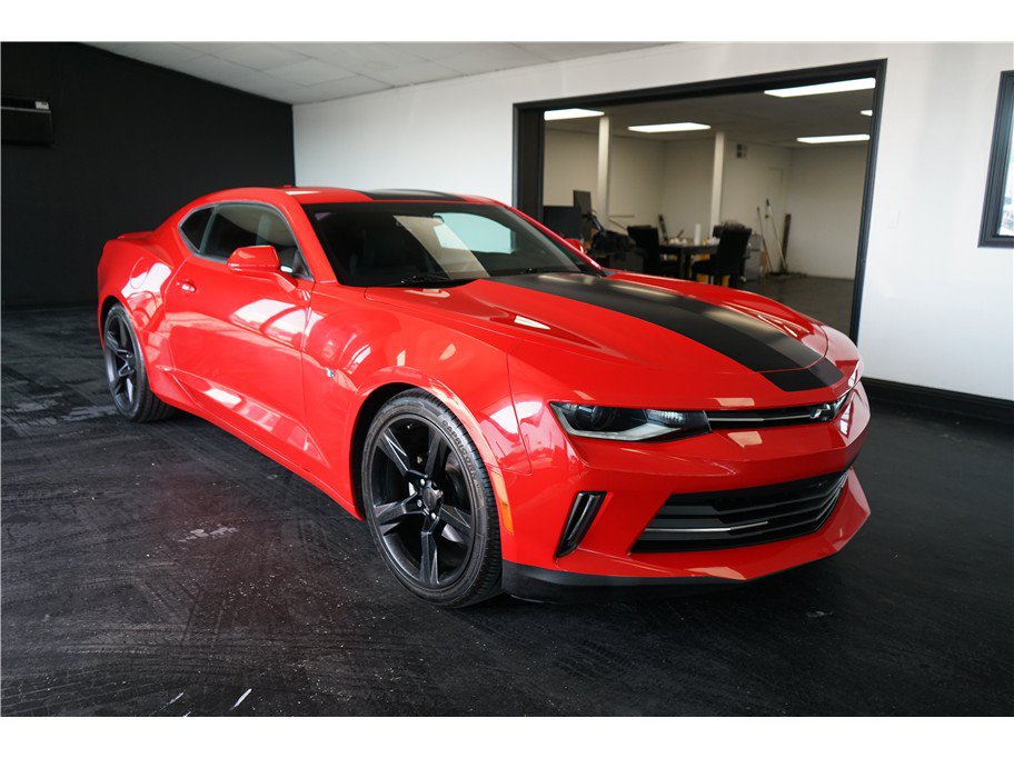 Used 2017 Chevrolet Camaro LT w/ RS Package RWD image 9