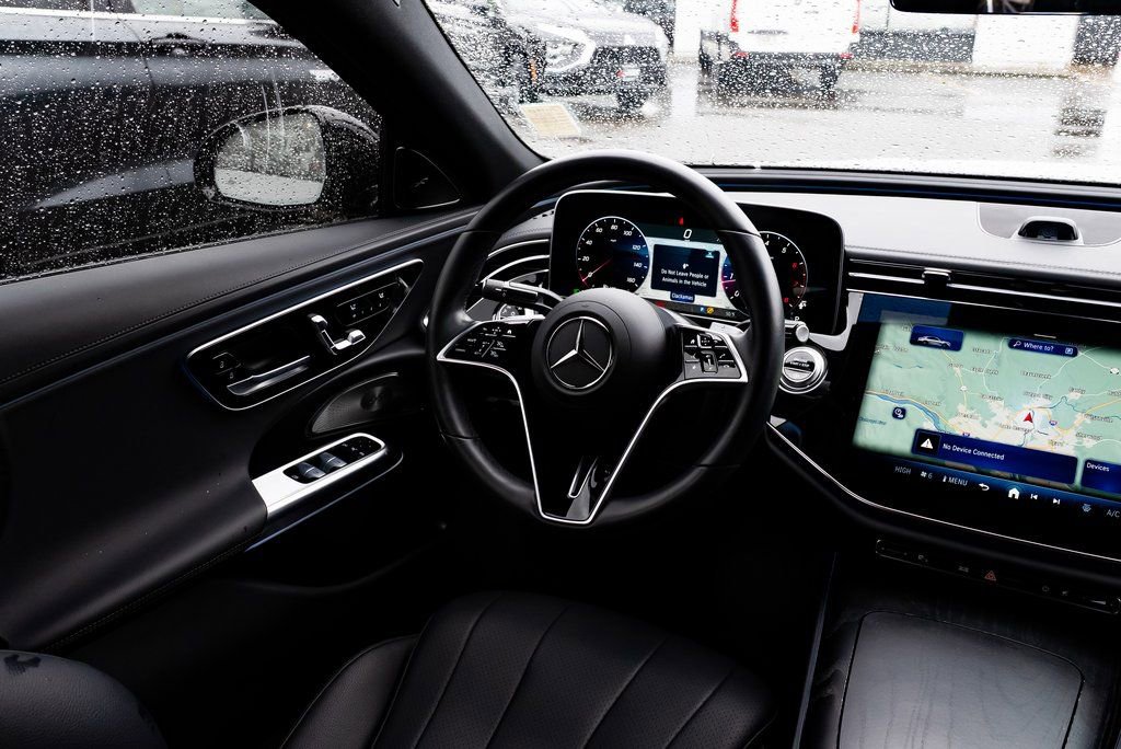 Used 2024 Mercedes-Benz E 350 4MATIC Sedan image 10