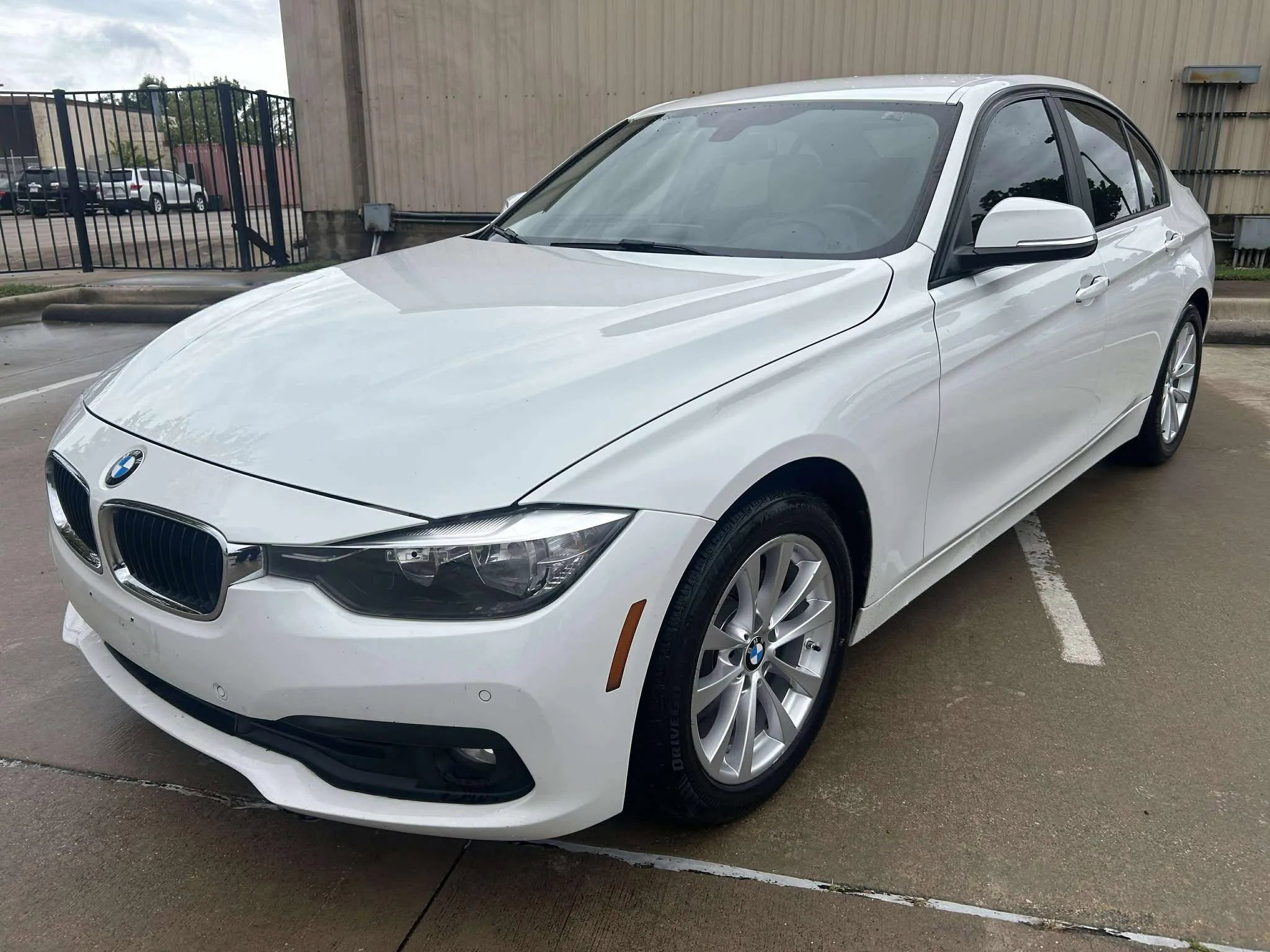 Used 2017 BMW 320i Sedan