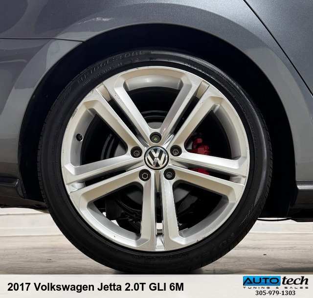 Used 2017 Volkswagen Jetta GLI image 15