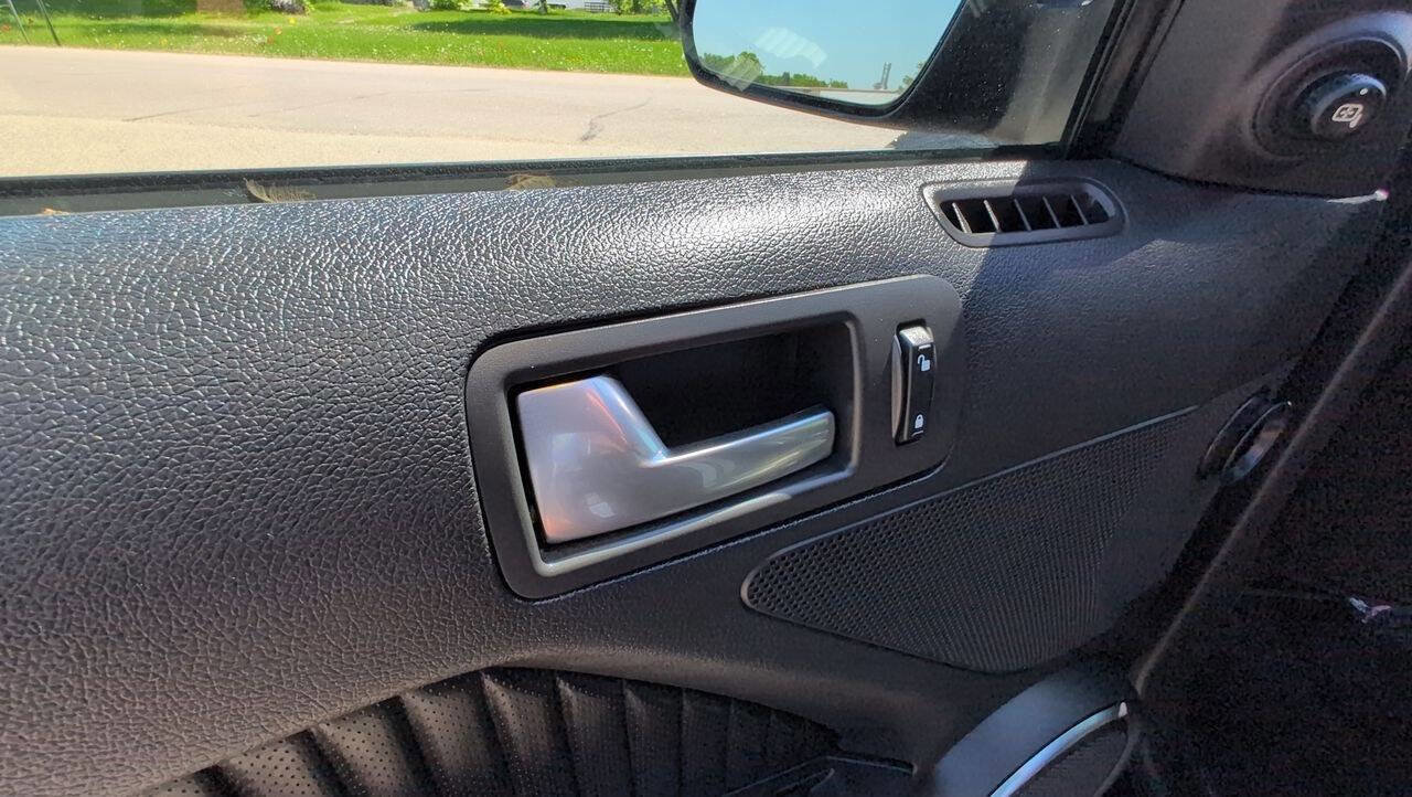 Used 2010 Ford Mustang Shelby GT500 image 15