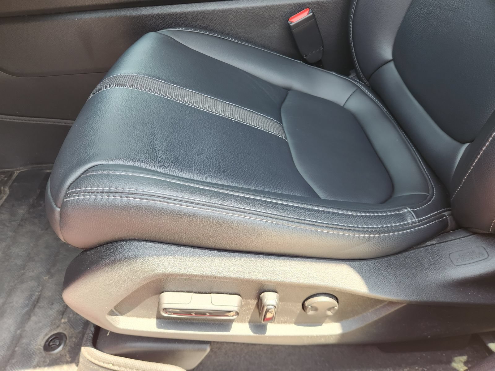 Used 2025 Honda Pilot Touring image 27