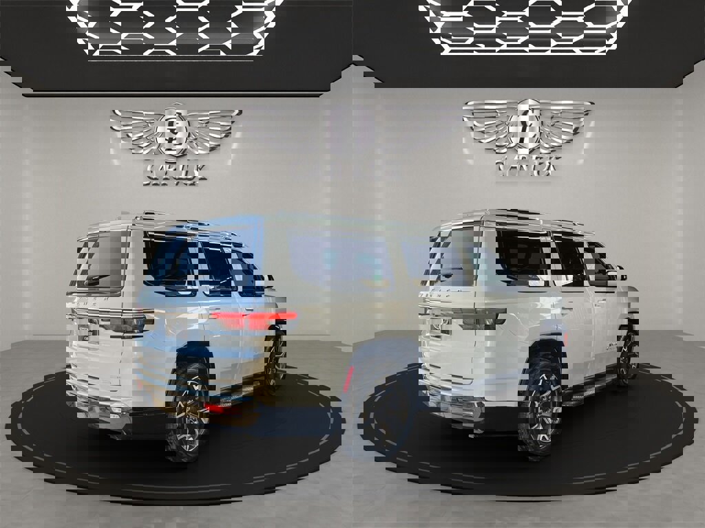 Used 2023 Jeep Wagoneer Series III w/ Preferred Equipment Group image 6