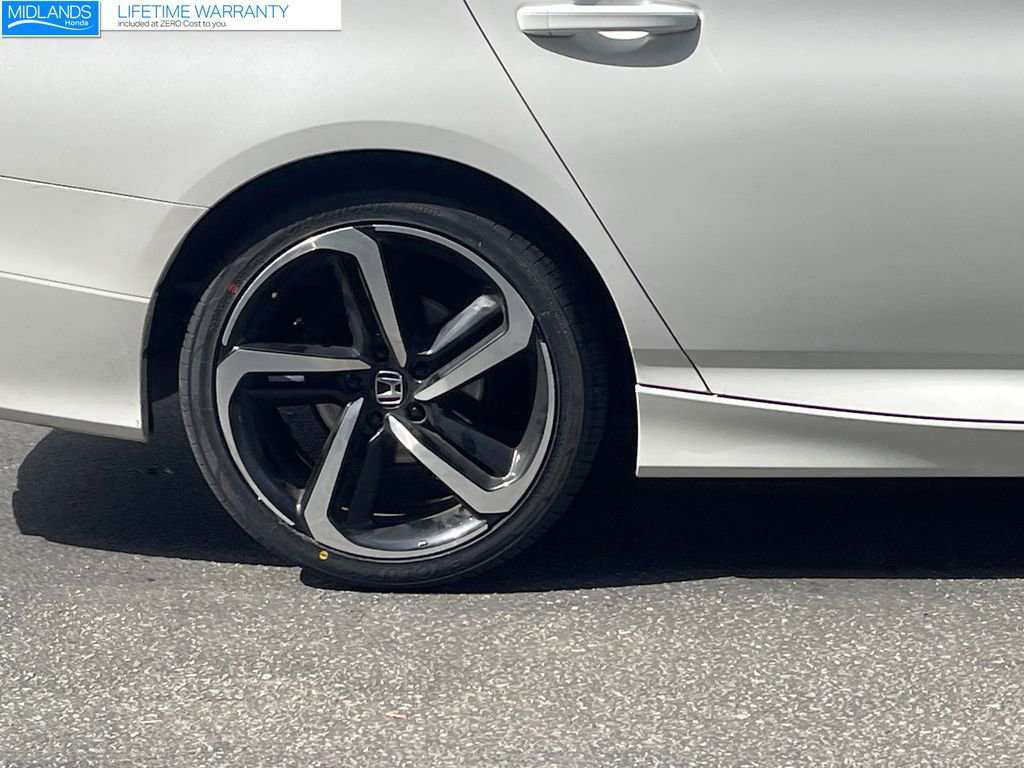 Used 2019 Honda Accord Sport image 11