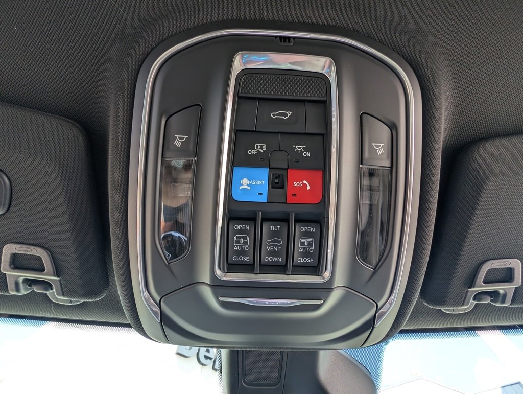 New 2025 Jeep Grand Cherokee L Limited image 34