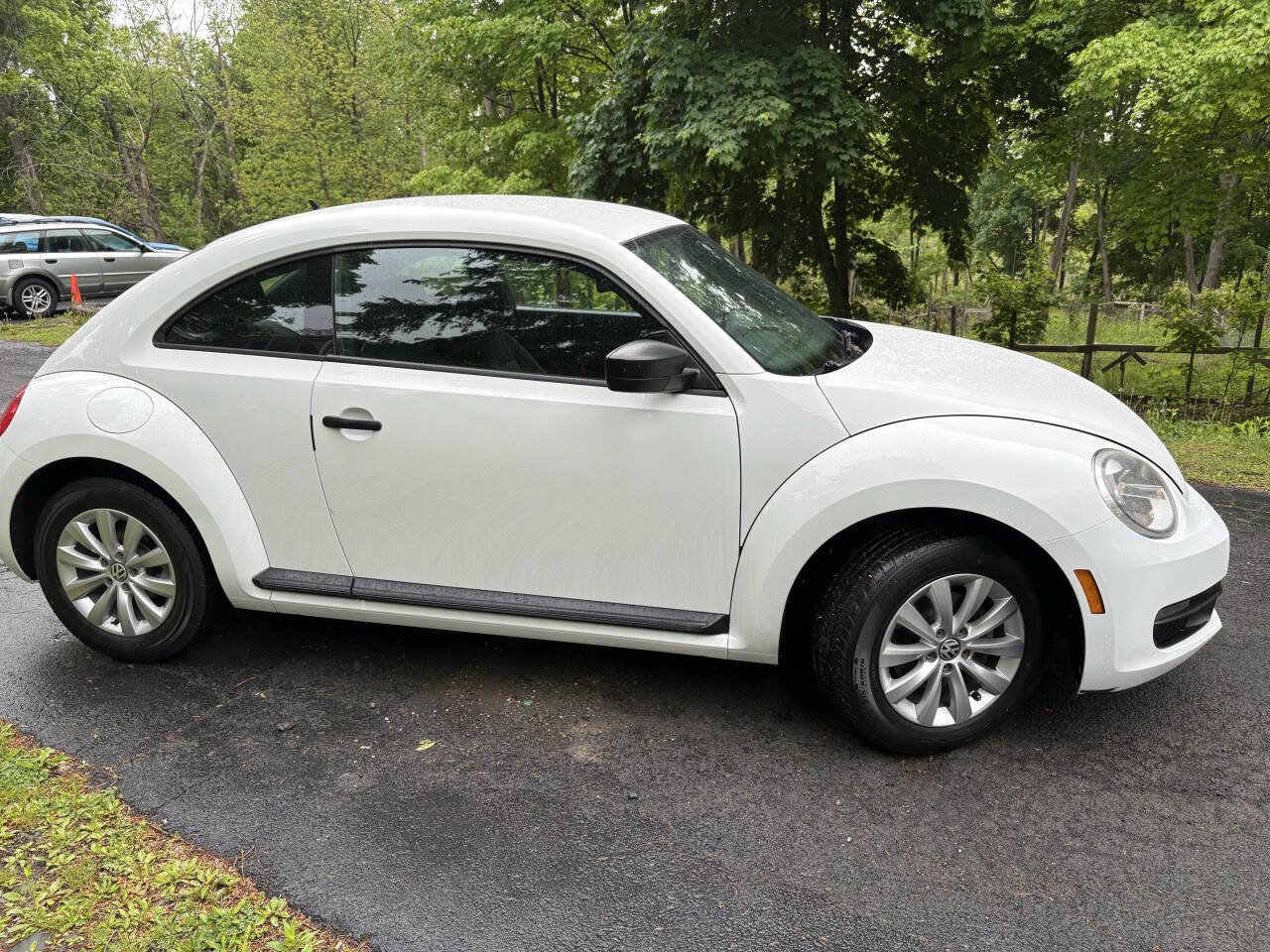 Used 2014 Volkswagen Beetle 1.8T FWD image 2