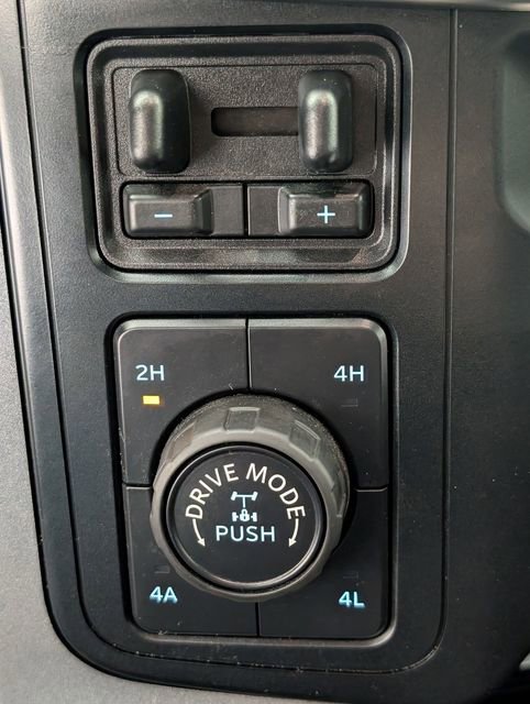 Used 2023 Ford F150 Lariat w/ Equipment Group 502A High image 26