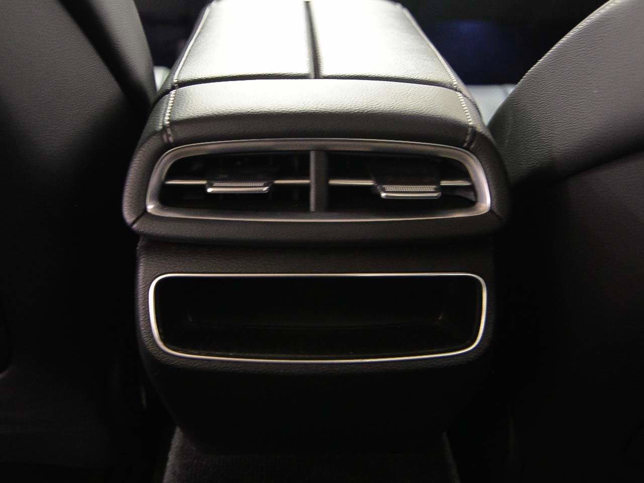 Used 2023 Genesis G80 2.5T AWD/4WD image 9